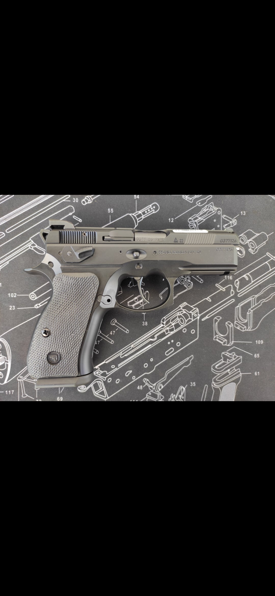 Pistolet CZ 75 P-01 OMEGA 9x19 mm