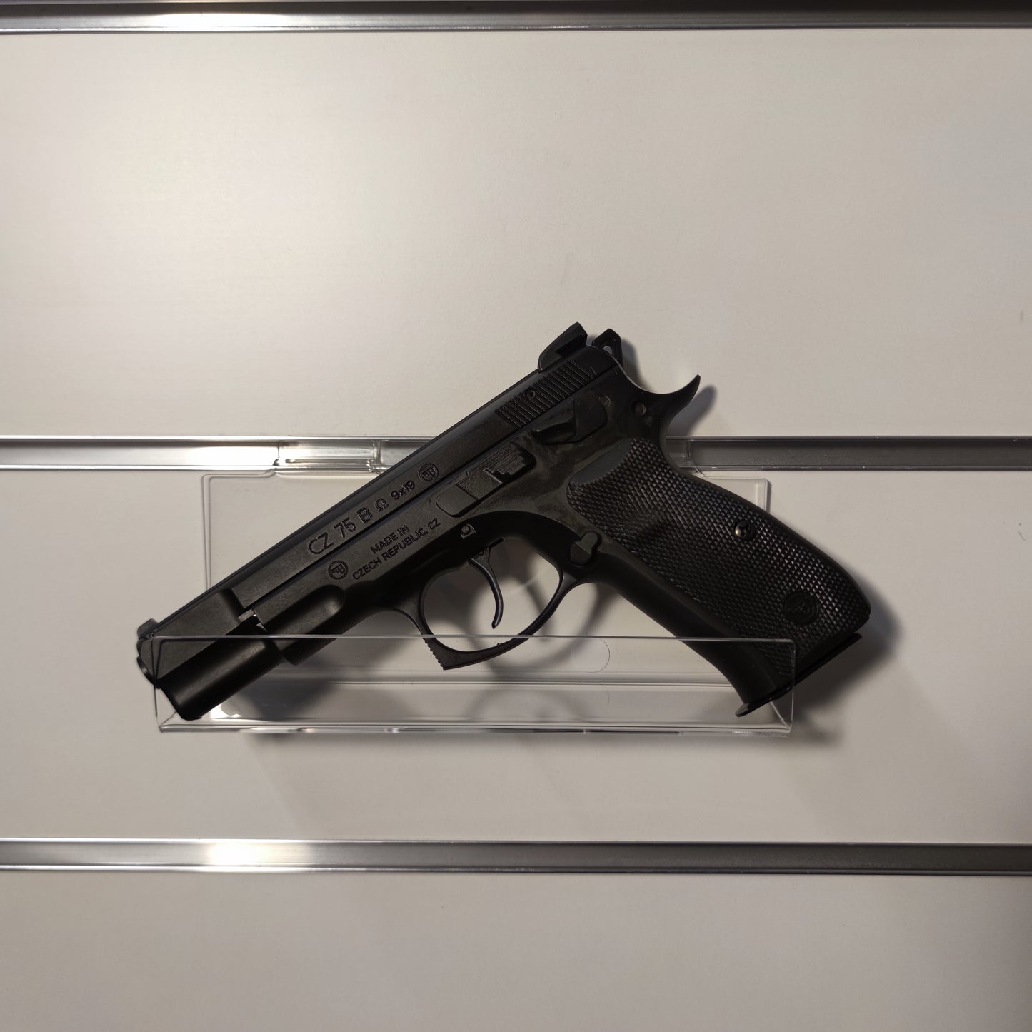 CZ 75 B OMEGA