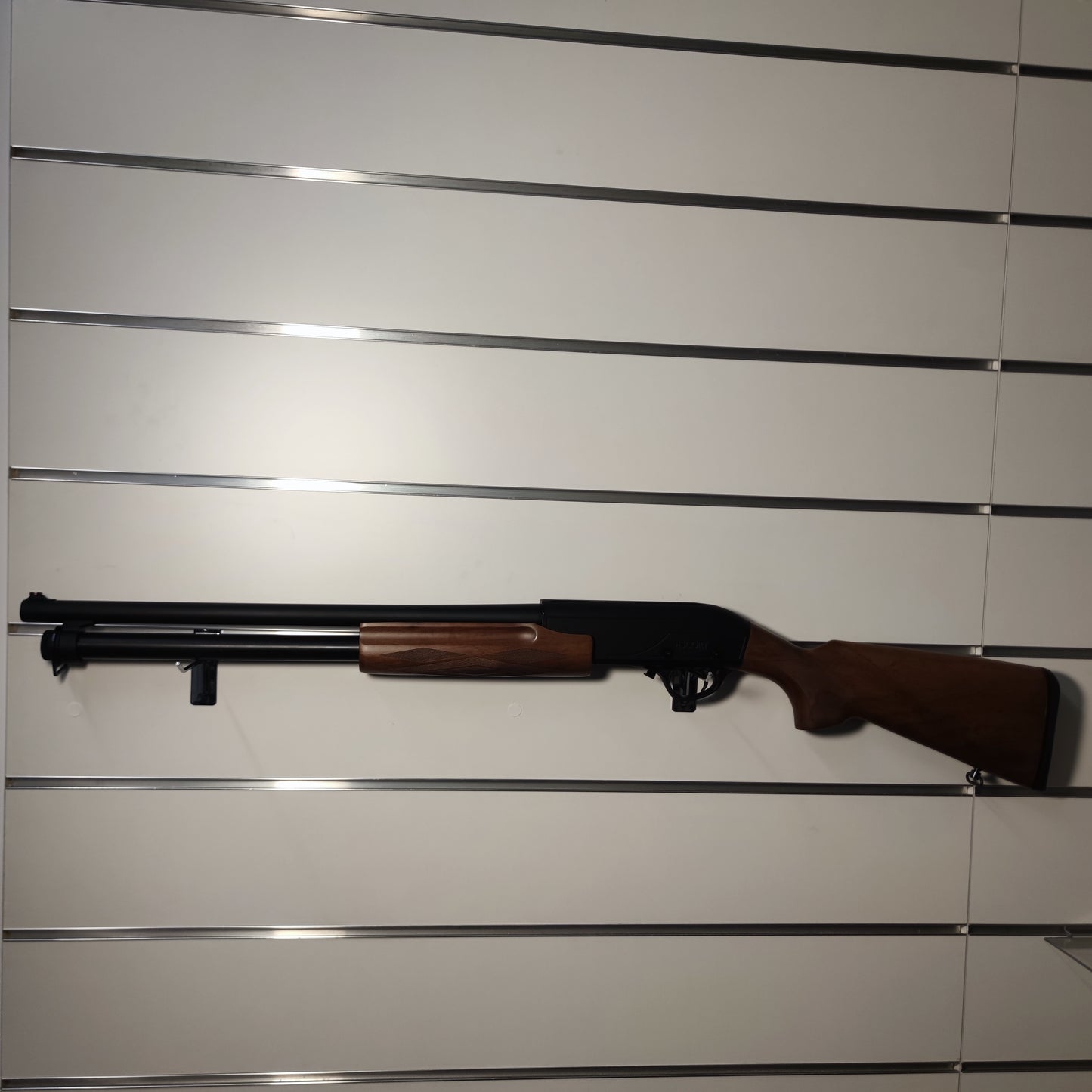 Strzelba ESCORT GEN.2 20' ORZECH