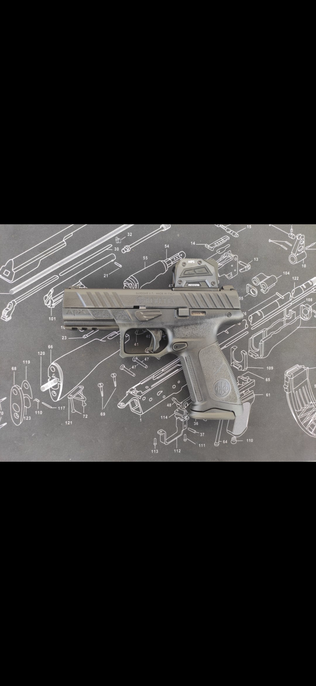 Beretta APX A1+Kolimator MPS Steiner 9x19mm
