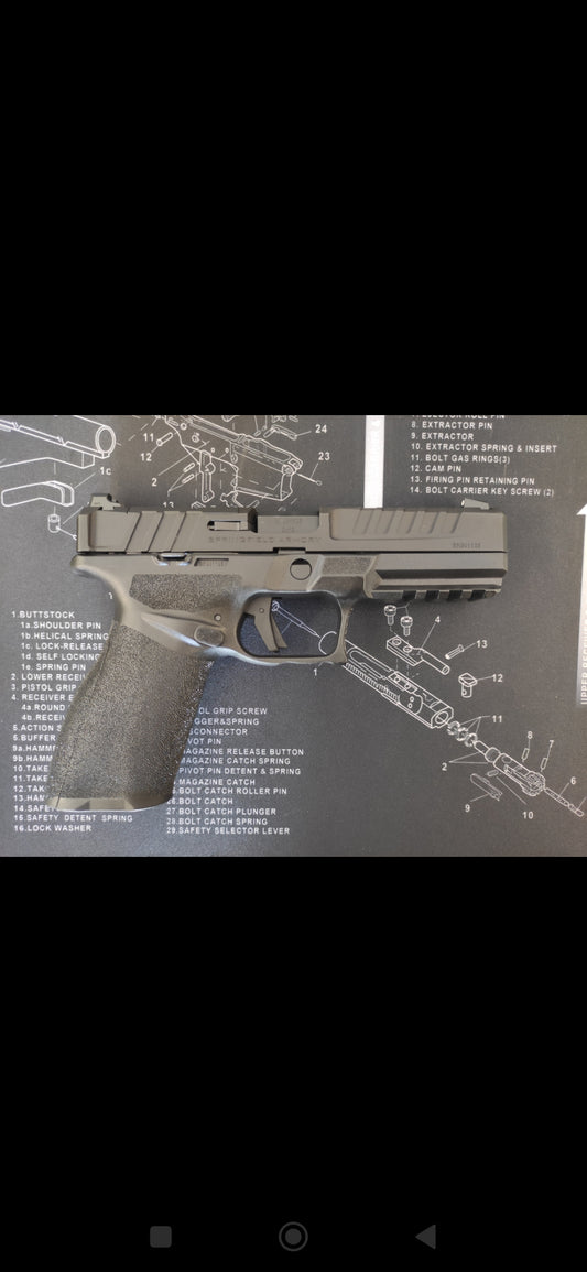 Pistolet Springfield ECHELON 4,5" 3-Dot TRYT BLK 9x19